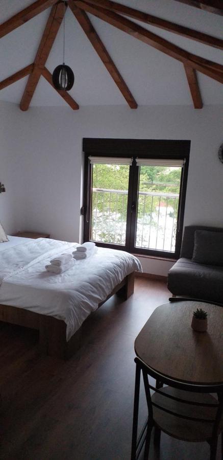 Smjestaj Miljas Trebinje Hotel Екстериор снимка